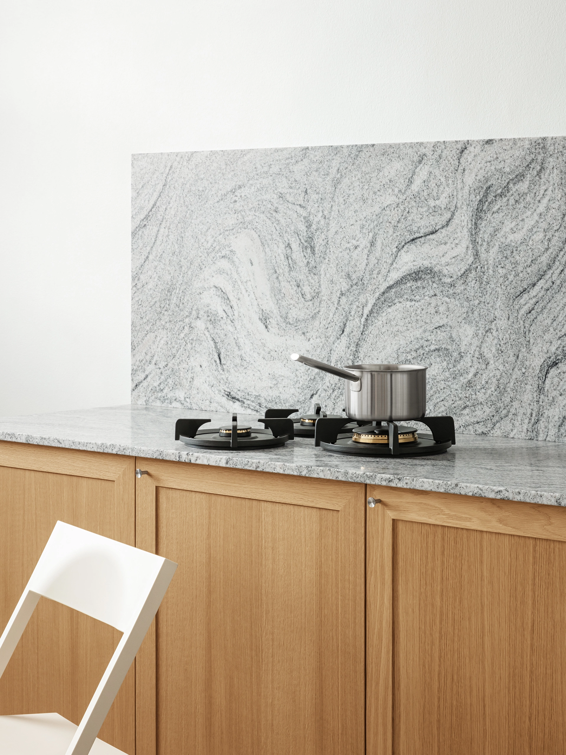 Painted MDF Anti-Moisture Kitchen with Framed Leaves - Image 2